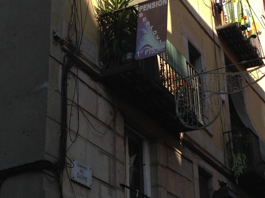 Pension Bertolin Barcelona Exterior foto